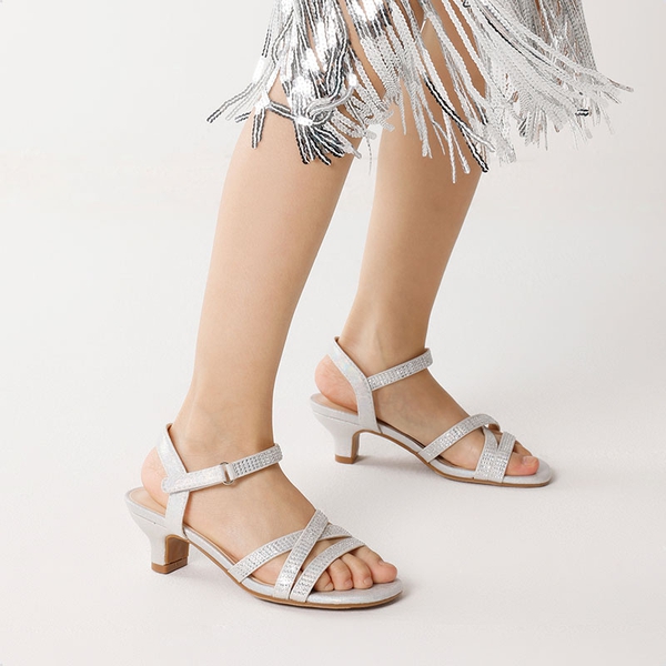 Girls Rhinestone Low Heel Sandals - SILVER - 1
